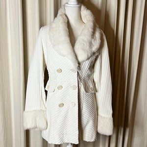 Stunning Arden B. Ivory Coat with Real Fur collar & cuffs, Size M, Like New